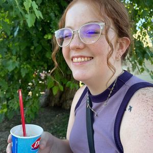 Meet your Posher, Danielle